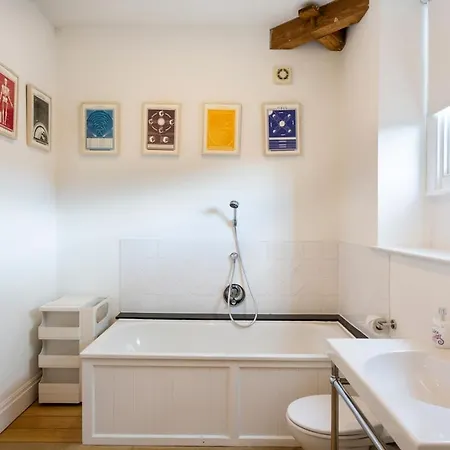Broughton Astley Sleeps 11 Wifi Villa Broughton (North Yorkshire)